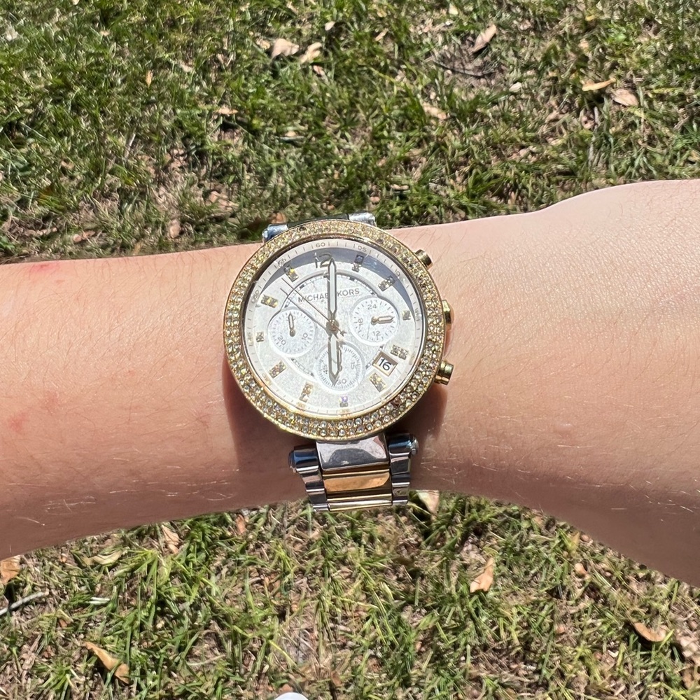 Two Toned Gold & Silver Micheal Kors Watch - Picture 7 of 8